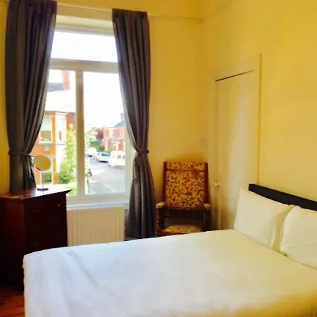 Apartment Period 4 Bedroom House Close To The City Centre Dublin